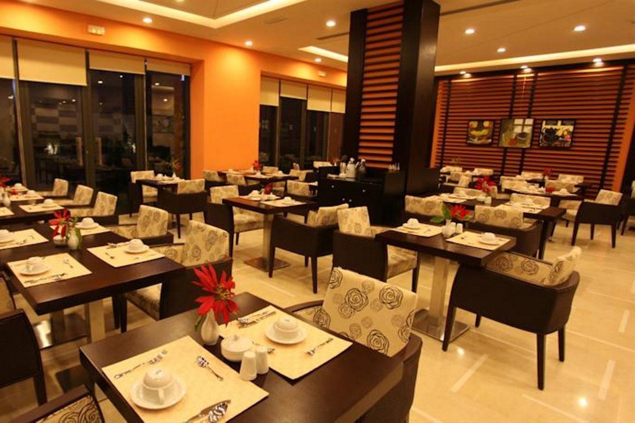 Le Corail Suites Hotel Tunis Exterior foto