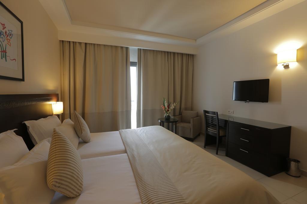Le Corail Suites Hotel Tunis Exterior foto