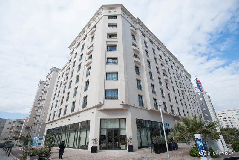 Le Corail Suites Hotel Tunis Exterior foto