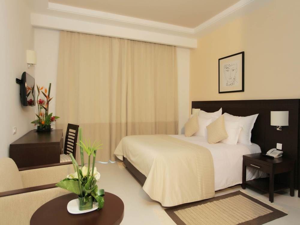 Le Corail Suites Hotel Tunis Exterior foto