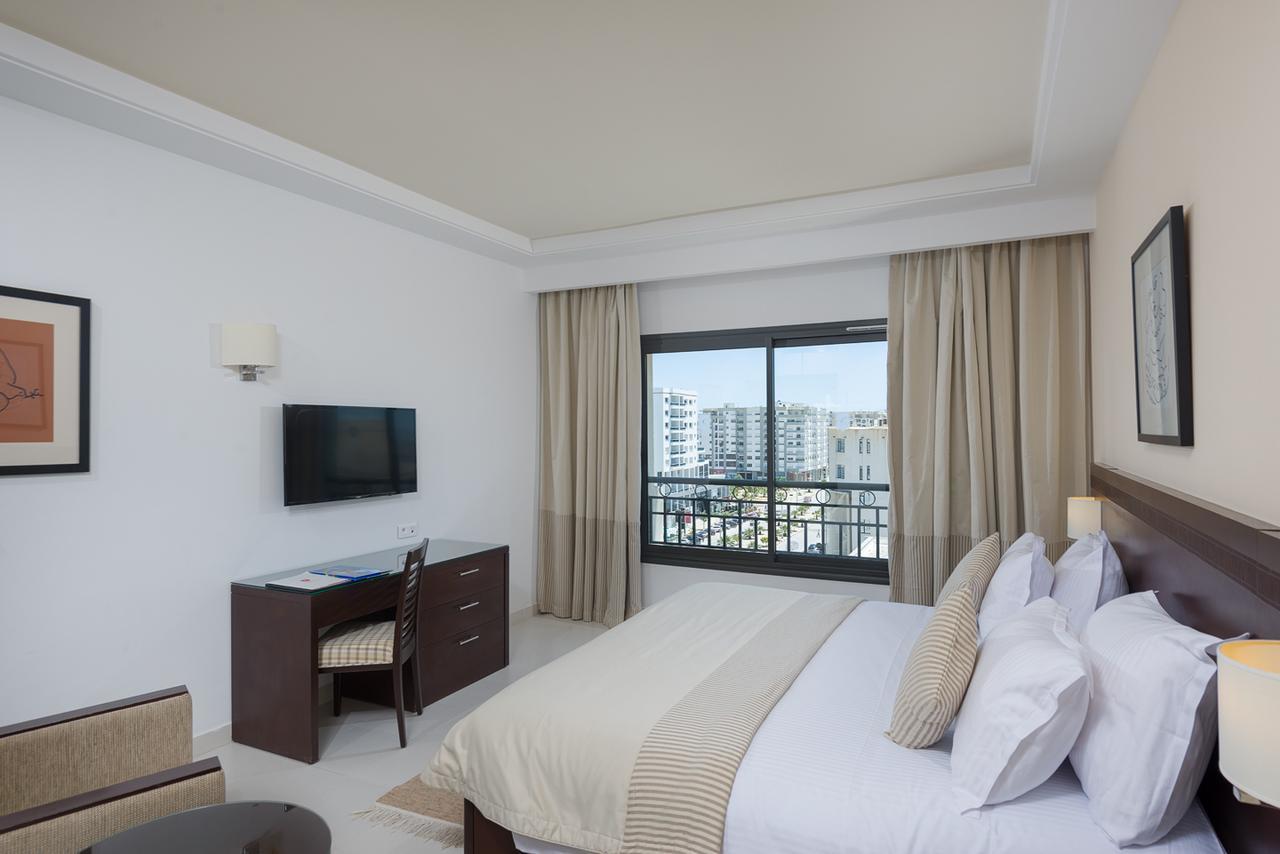 Le Corail Suites Hotel Tunis Exterior foto